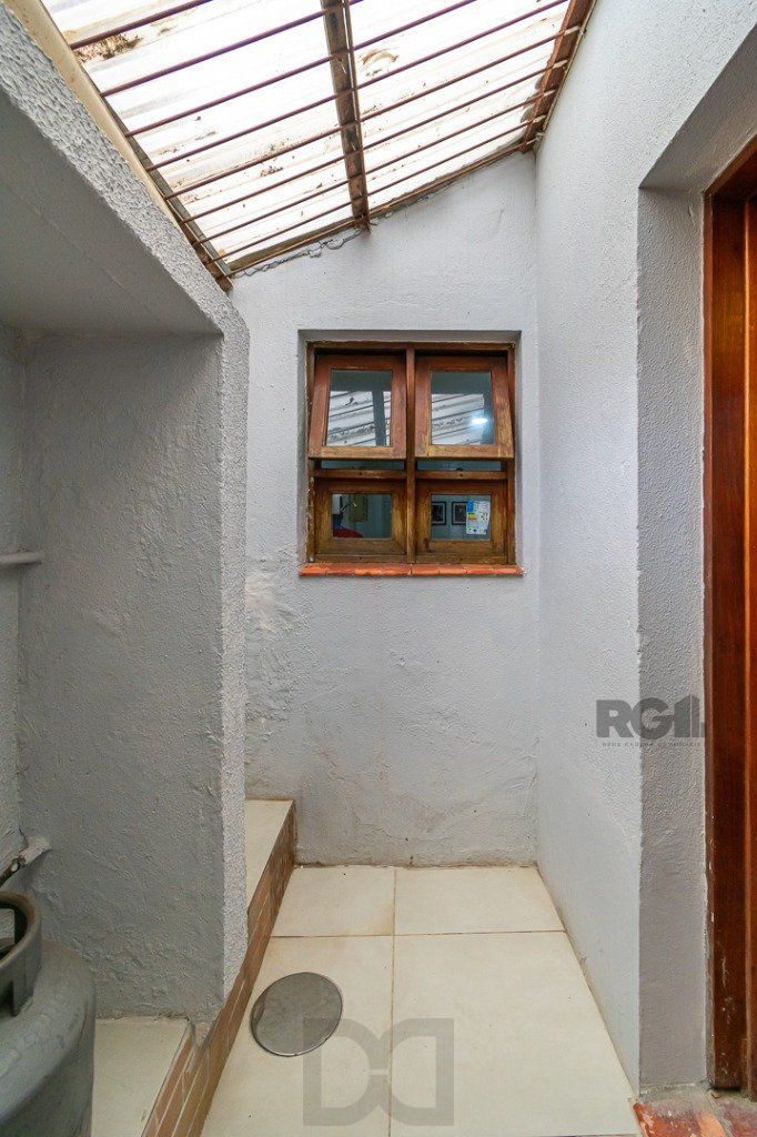 Casa no Jardim Itu com 6 dormitórios e 2 vagas e piscina — foto 25