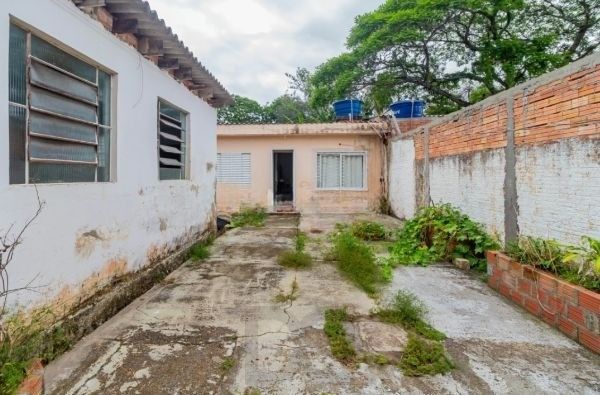 Casa / Terreno com 3 casas de alvenaria no bairro Morro Santana — foto 21
