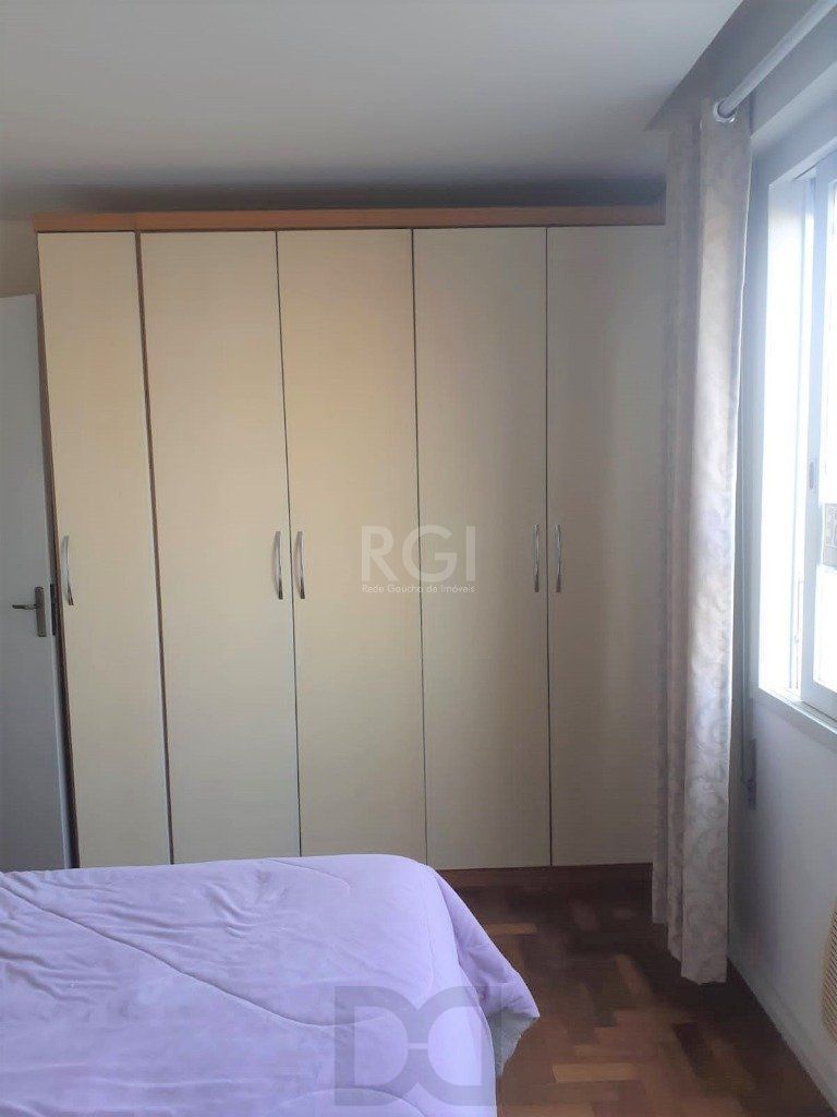 Apartamento no bairro Vila Ipiranga de 2 dormitórios e 2 vagas DESOCUPADO — foto 8