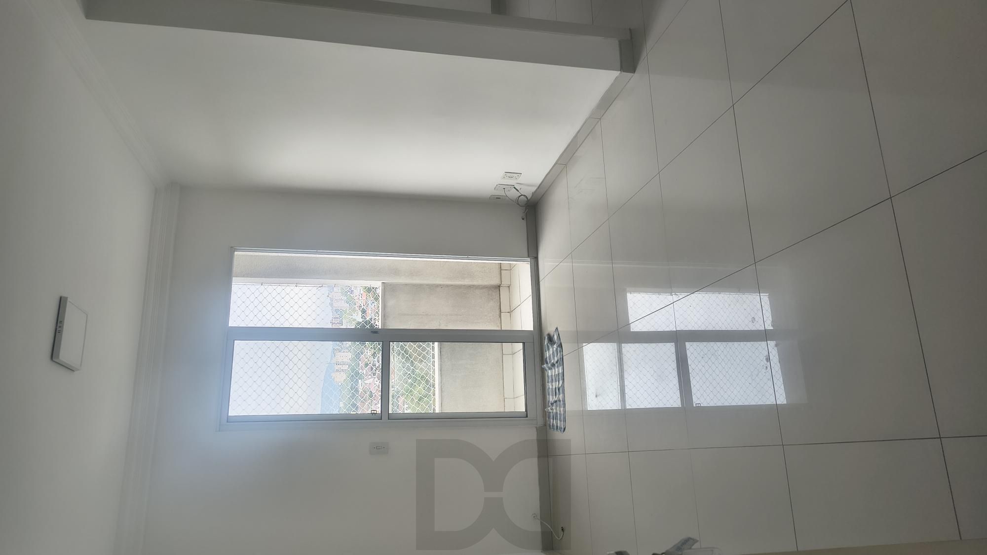 APARTAMENTO REFORMADO, C/SUITE, SACADA, COZINHA MONTADA, VISTA PANORÂMICA E VAGA NO PORTO TERESÓPOLIS — foto 1