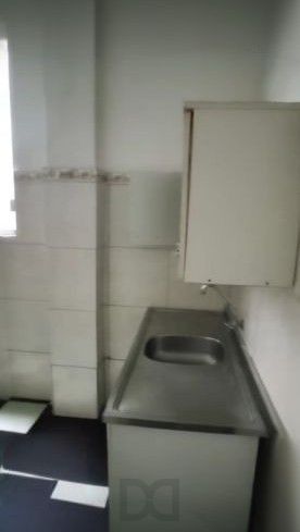 Apartamento no Centro de 3 dormitórios e dependência DESOCUPADO — foto 51