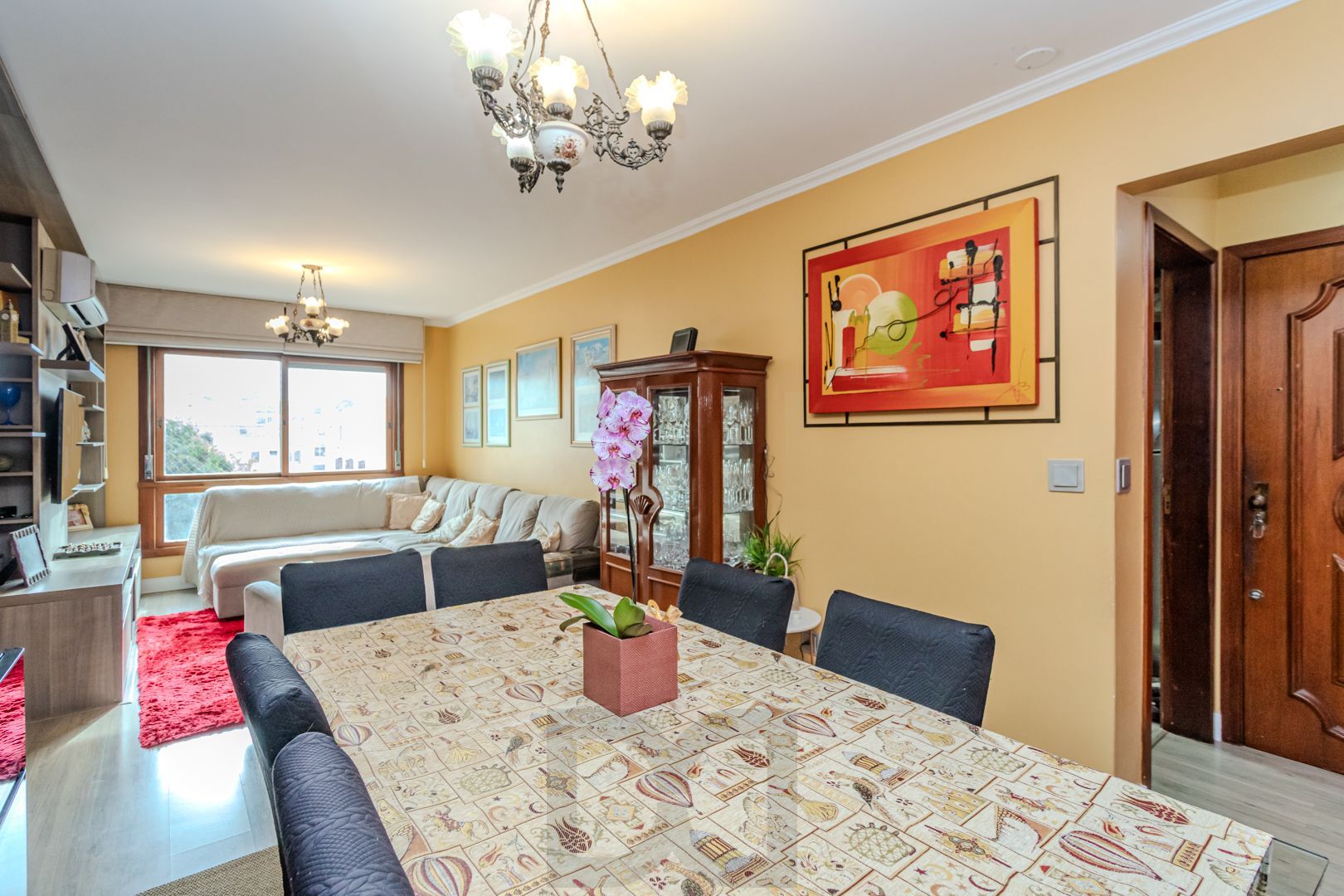 Apartamento no bairro Menino Deus de 4 dormitórios e vaga — foto 3