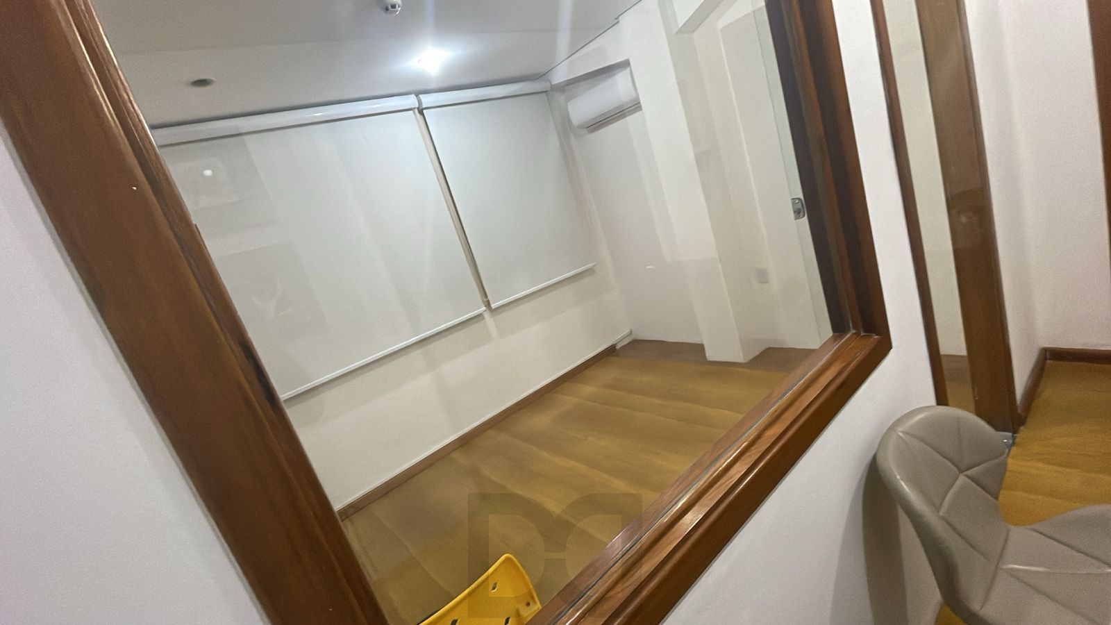 Sala comercial ou apartamento no Centro DESOCUPADA — foto 4