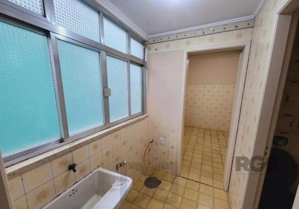 Apartamento no Passo D'areia de 2 dormitórios e vaga desocupado — foto 16