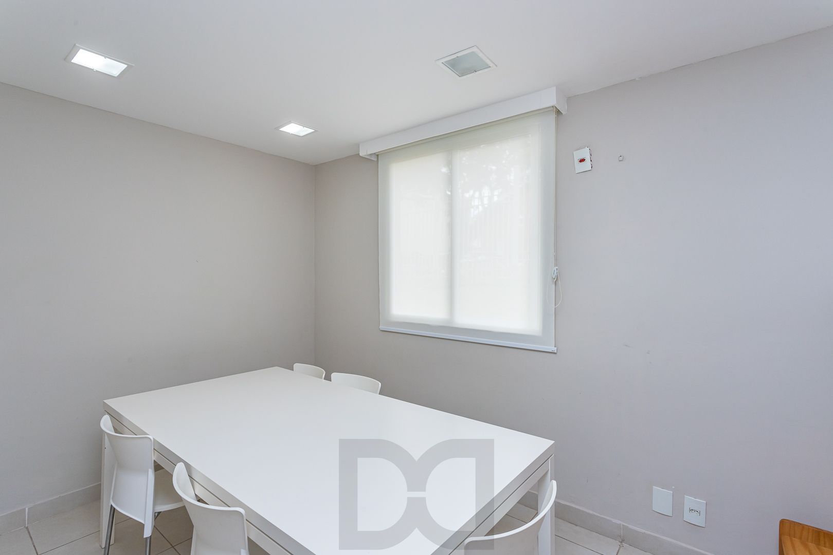 Apartamento no bairro Teresópolis de 2 dormitórios vaga infra DESOCUPADO — foto 16