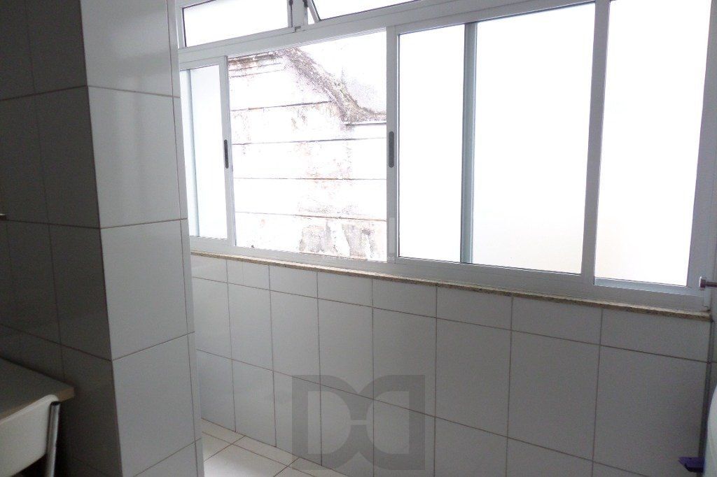 Apartamento 3 dormitórios Menino Deus Reformado e Desocupado — foto 24