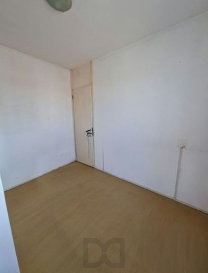 Apartamento no Sarandi de 2 dormitórios e vaga semi mobiliado DESOCUPADO — foto 7