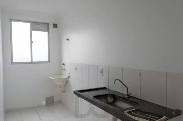 Apartamento no bairro Nonoai de 2 dormitórios e vaga — foto 10