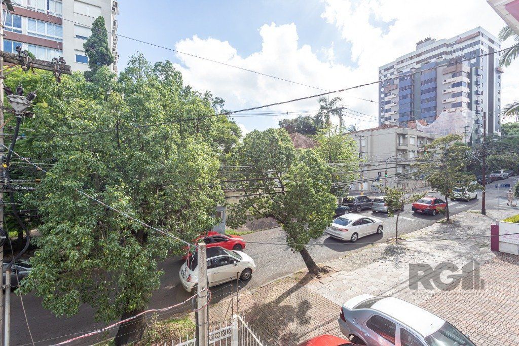 Casa Espaçosa de 3 Dormitórios à Venda no Bairro Moinhos De Vento! — foto 40