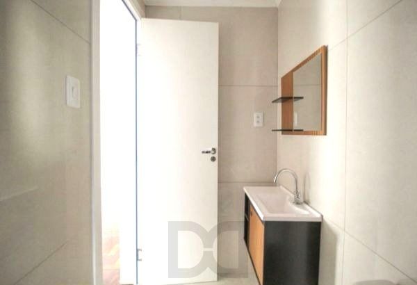 Apartamento no Jardim Leopoldina de 2 dormitórios reformado DESOCUPADO — foto 14