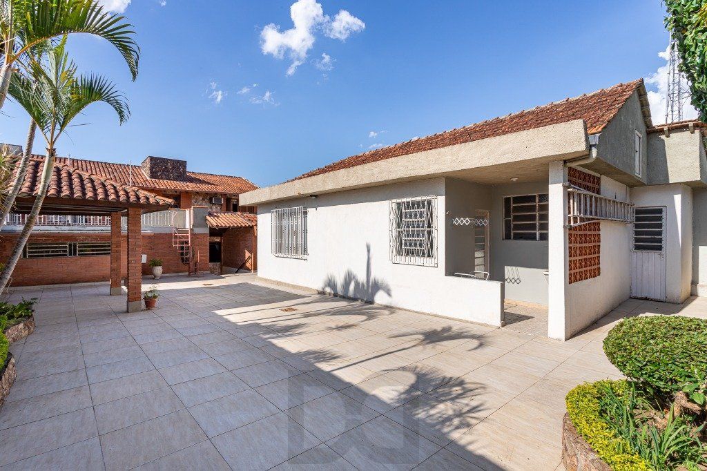 Casa sobrado no Partenon de 3 dormitórios e amplo pátio — foto 63