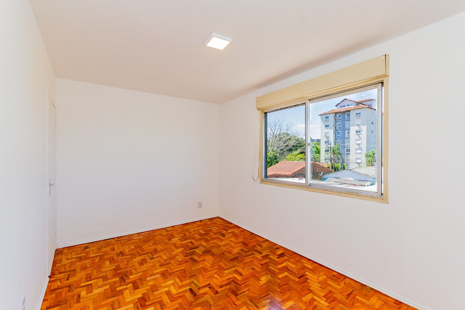 Apartamento de 3 dormitórios, **1 vaga - Cristal DESOCUPADO — foto 15