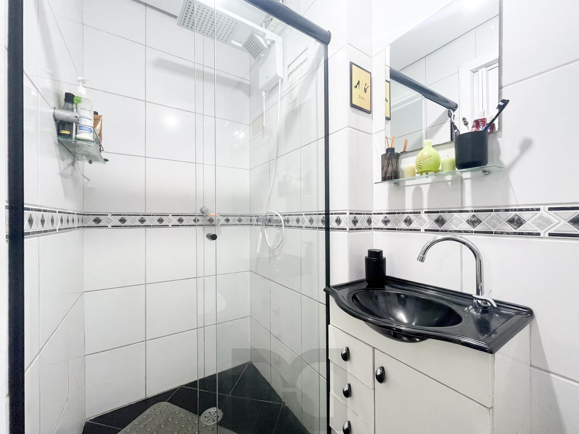 Apartamento no bairro Cristal de 2 dormitórios e vaga — foto 12