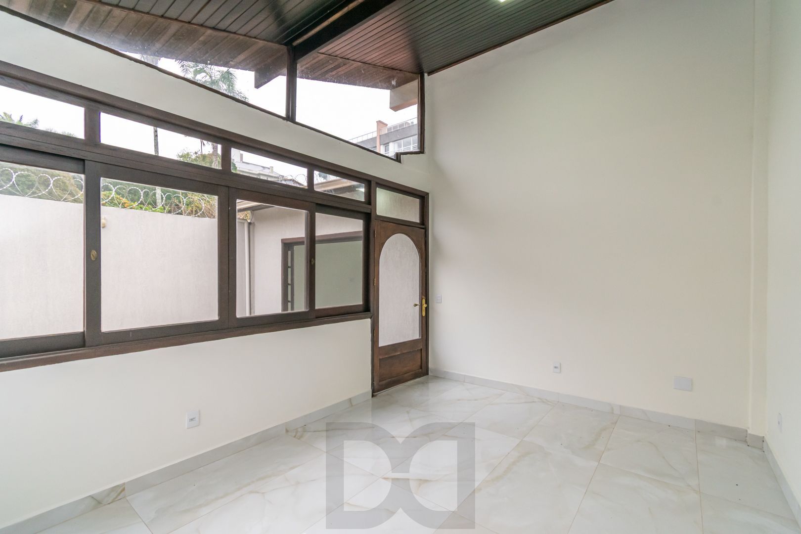 Casa sobrado no bairro Cristal de 3 dormitórios e 3 vagas DESOCUPADA — foto 20