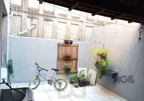 Apartamento de 2 dormitórios e vaga no Jardim Lindóia Desocupado — foto 2