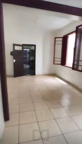 Apartamento no Centro de 3 dormitórios e dependência DESOCUPADO — foto 40