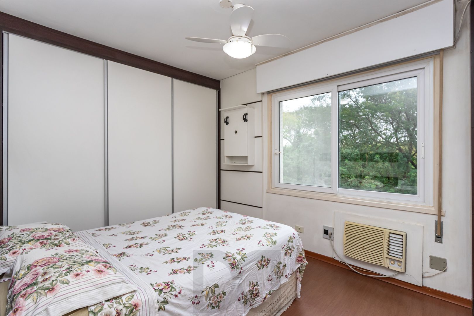 Apartamento no bairro Santa Cecilia de 2 dormitórios e vaga - DESOCUPADO — foto 18