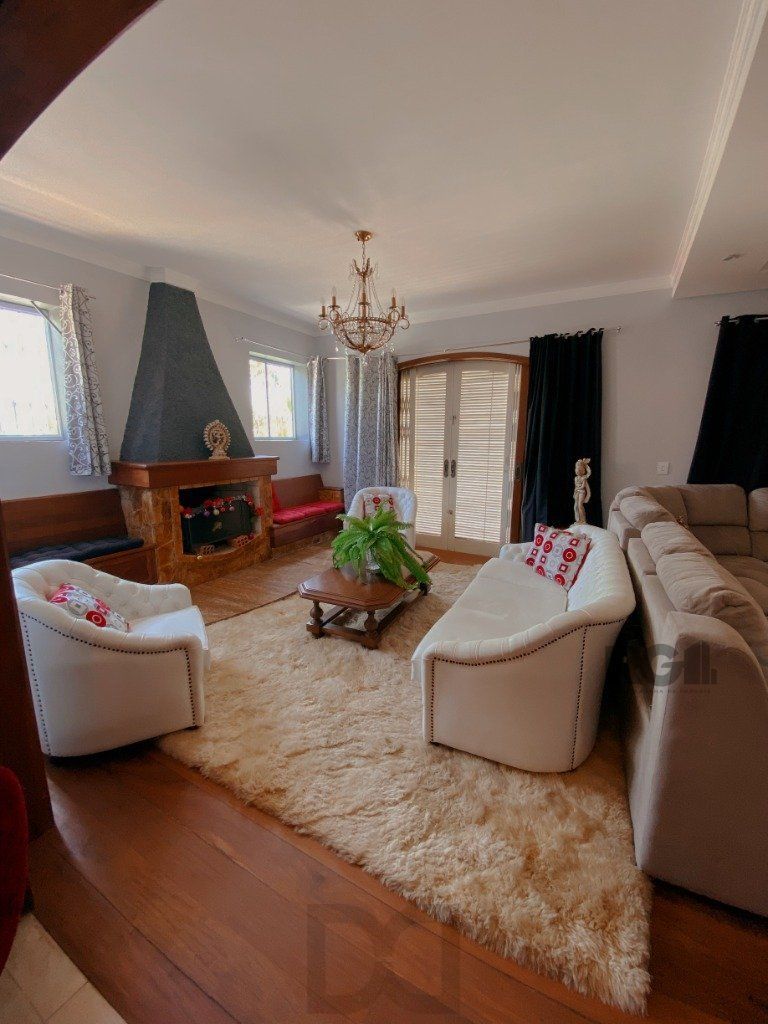 Casa no Teresópolis de 4 dormitórios e 4 vagas — foto 2