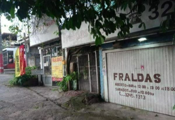 EXCELENTE IMÓVEL PARA FINS COMERCIAL — foto 1