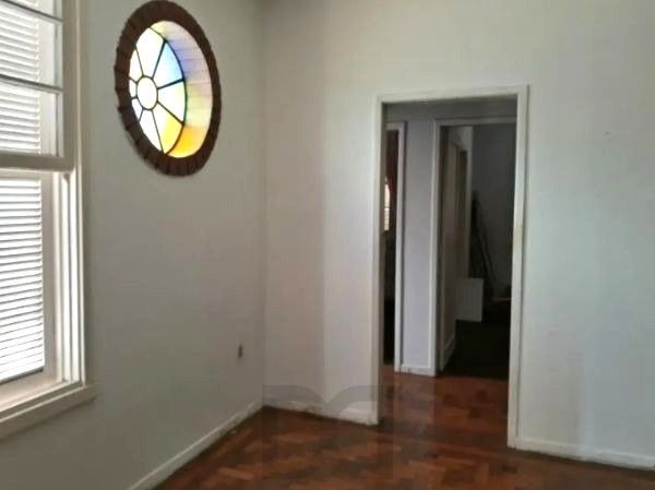 Apartamento de 3 dormitórios no bairro Santana DESOCUPADO — foto 4