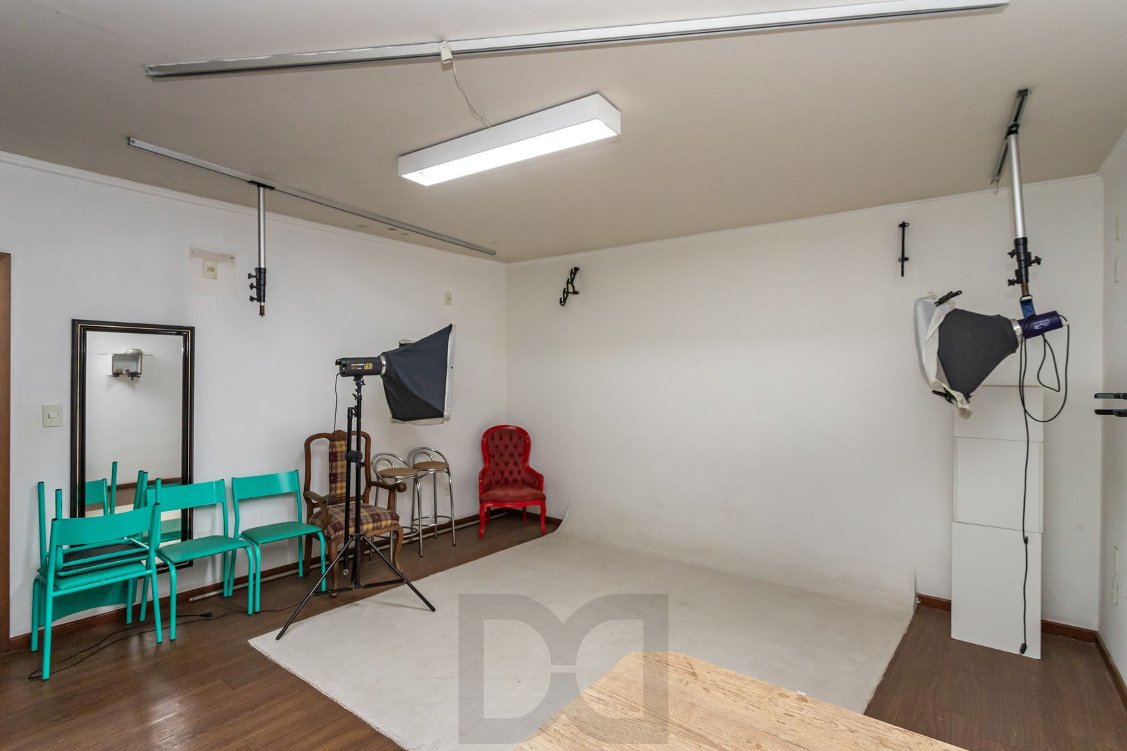 Prédio no bairro Independência com 600m² — foto 17
