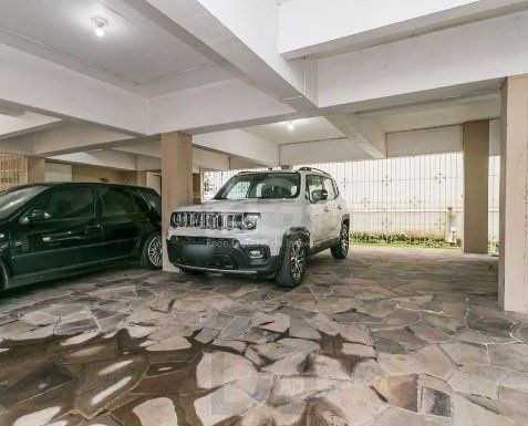 Apartamento no bairro Vila Ipiranga de 2 dormitórios e 2 vagas DESOCUPADO — foto 17