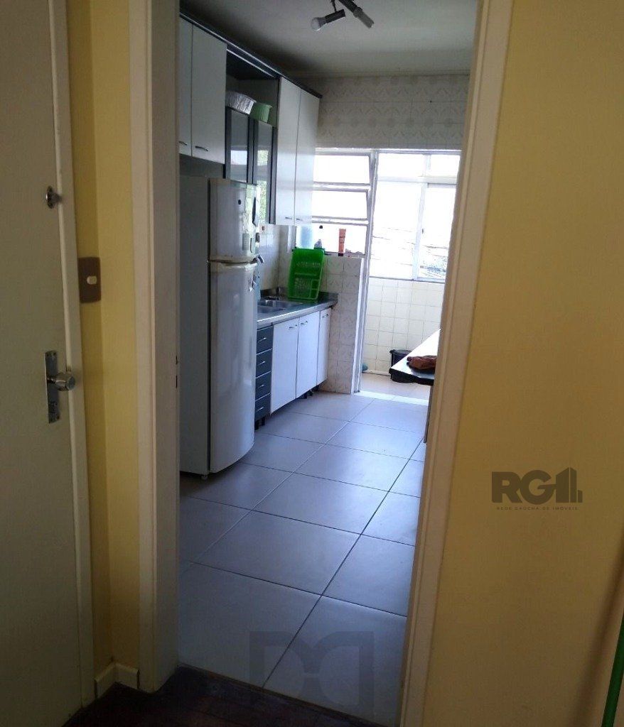 Apartamento no Petrópolis de 2 dormitórios e 2 vagas DESOCUPADO — foto 17
