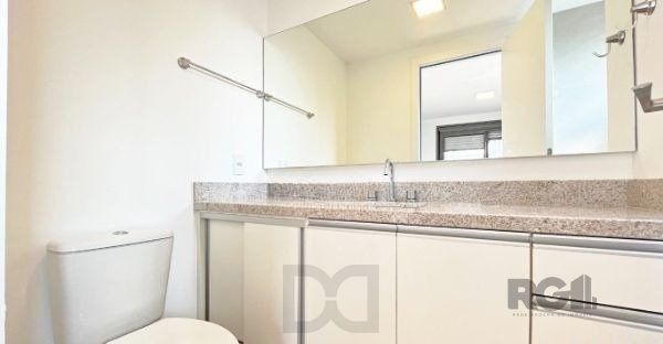 Apartamento no bairro Auxiliadora de 2 dormitórios vaga e infra DESOCUPADO — foto 19