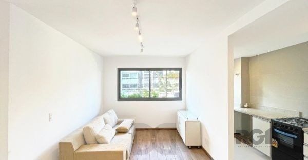 Apartamento no bairro Auxiliadora de 2 dormitórios vaga e infra DESOCUPADO — foto 7
