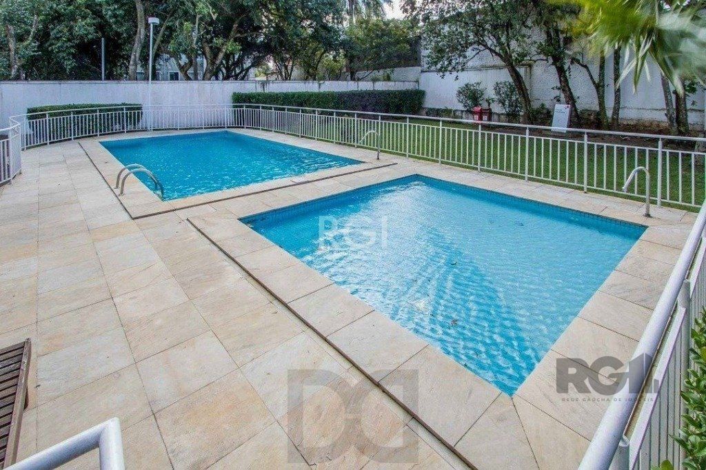 Apartamento no bairro Cristal de 2 dormitórios infra e vaga DESOCUPADO — foto 32