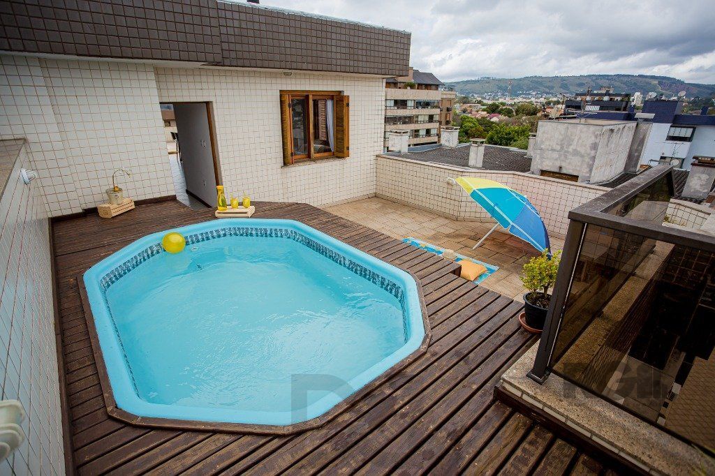 Cobertura no Jardim Planalto, de 3 dormitórios e 2 vagas com 260m² — foto 2