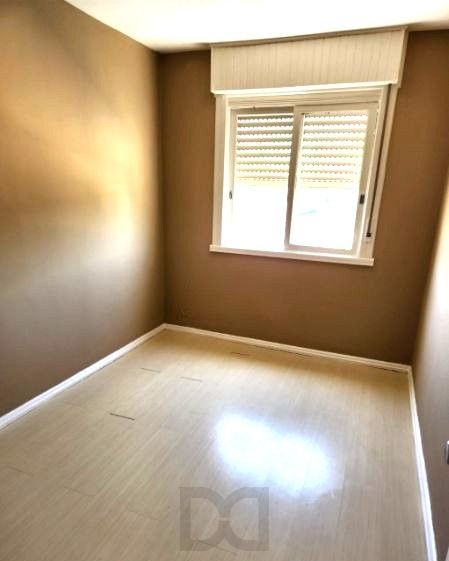 Apartamento no Menino Deus de 2 dormitórios DESOCUPADO — foto 4