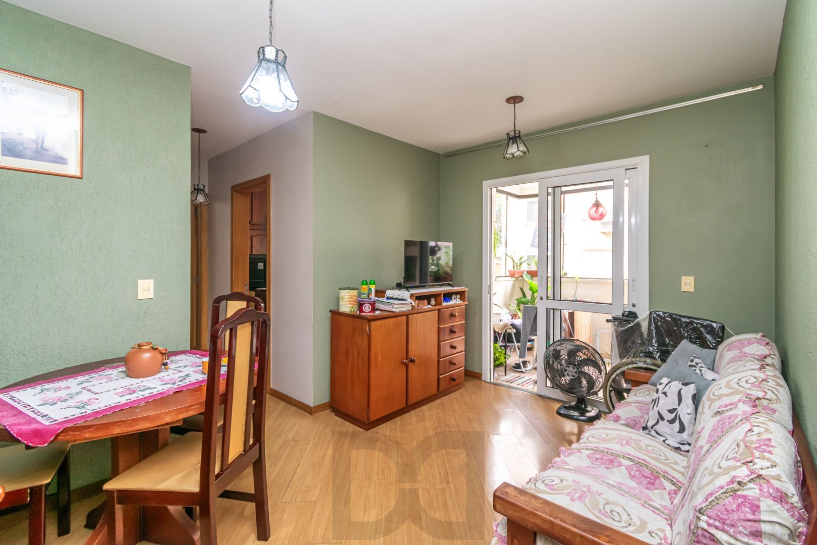 Apartamento de 2 dormitórios, vaga e infra DESOCUPADO — foto 3
