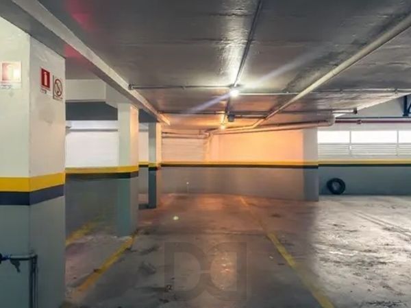 Apartamento no Centro de 2 dormitórios e 2 vagas DESOCUPADO — foto 49