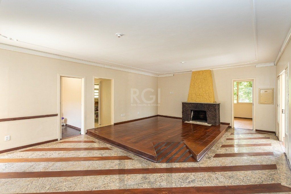 Casa para Venda - 740m², 5 dormitórios, sendo 1 suites, 3 vagas - Vila Assunção — foto 6