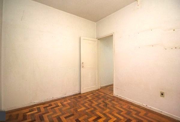 Apartamento de 3 dormitórios no bairro Santana DESOCUPADO — foto 6