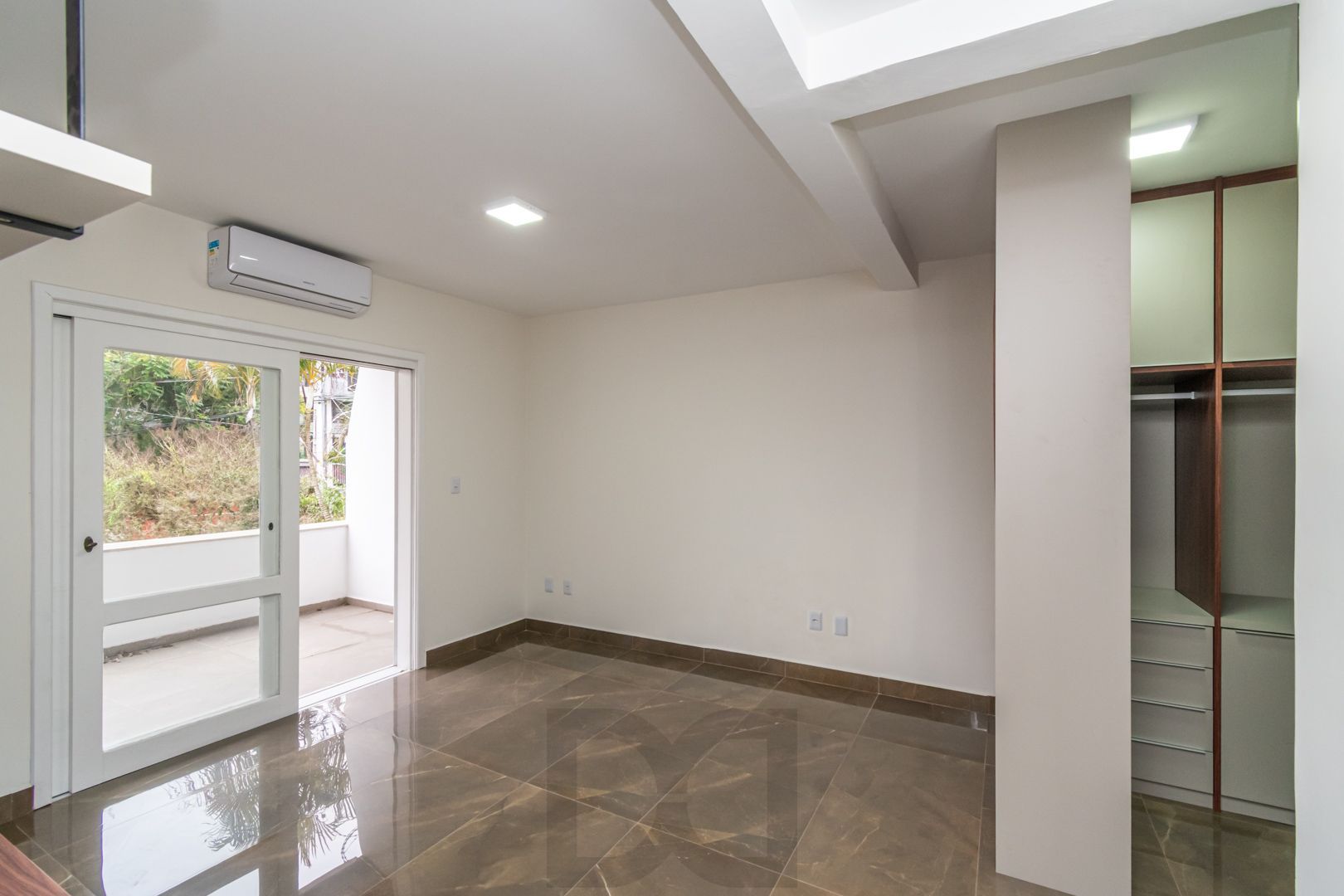 Casa sobrado no bairro Cristal de 3 dormitórios e 3 vagas DESOCUPADA — foto 39