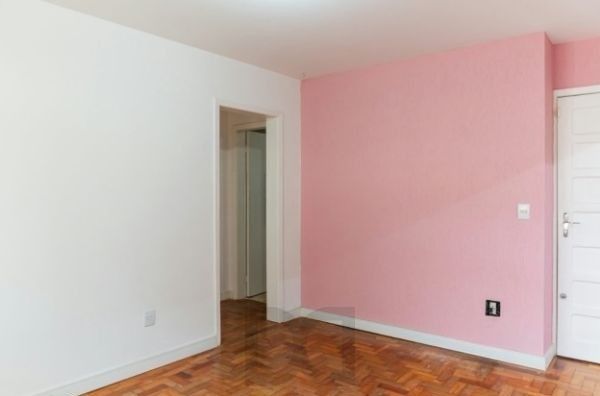 Apartamento no bairro Vila Ipiranga de 2 dormitórios e vaga DESOCUPADO — foto 3
