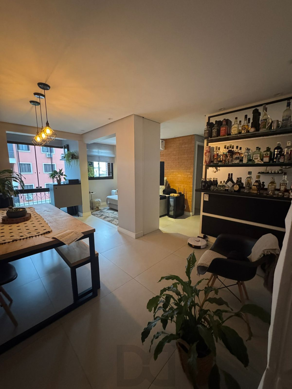 APARTAMENTO SEMI MOBILIADO E REFORMADO C/VAGA NO SARANDI — foto 8
