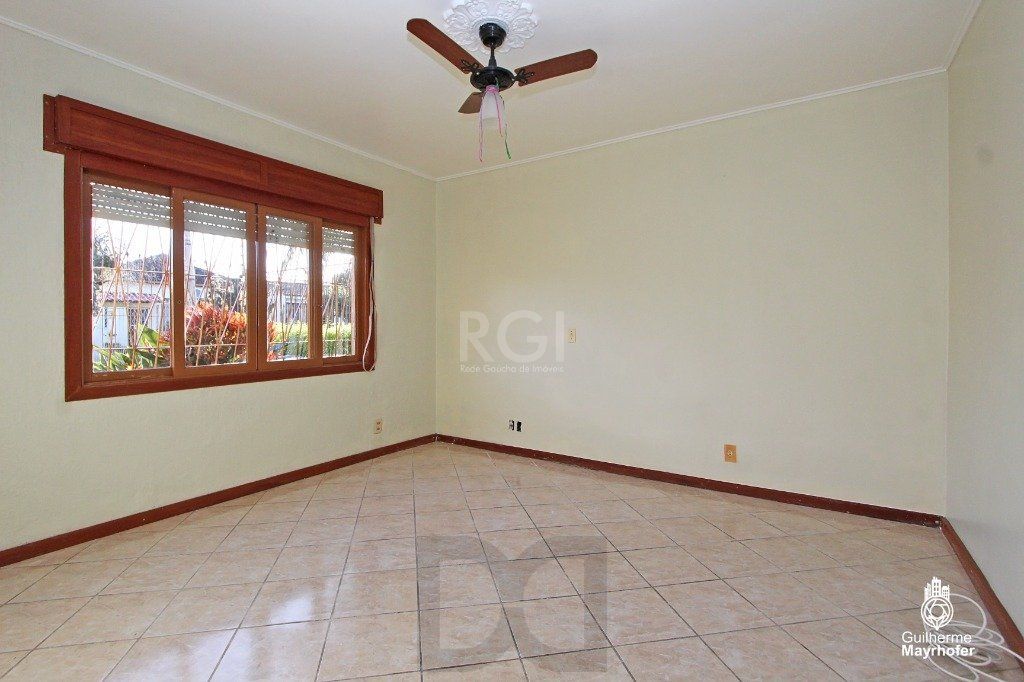 Casa no bairro Cavalhada de 3 dormitórios e amplo pátio — foto 8