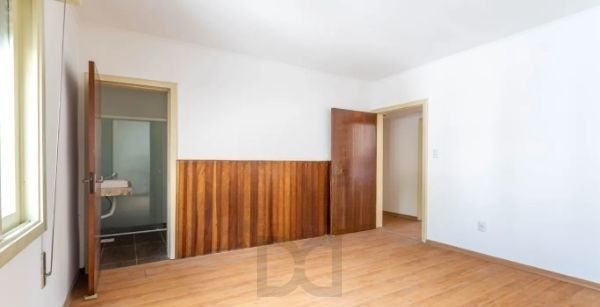 Apartamento no Petrópolis de 3 dormitórios e 2 vagas DESOCUPADO — foto 8
