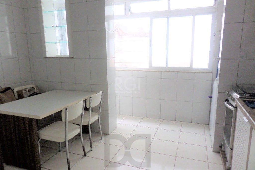 Apartamento 3 dormitórios Menino Deus Reformado e Desocupado — foto 14