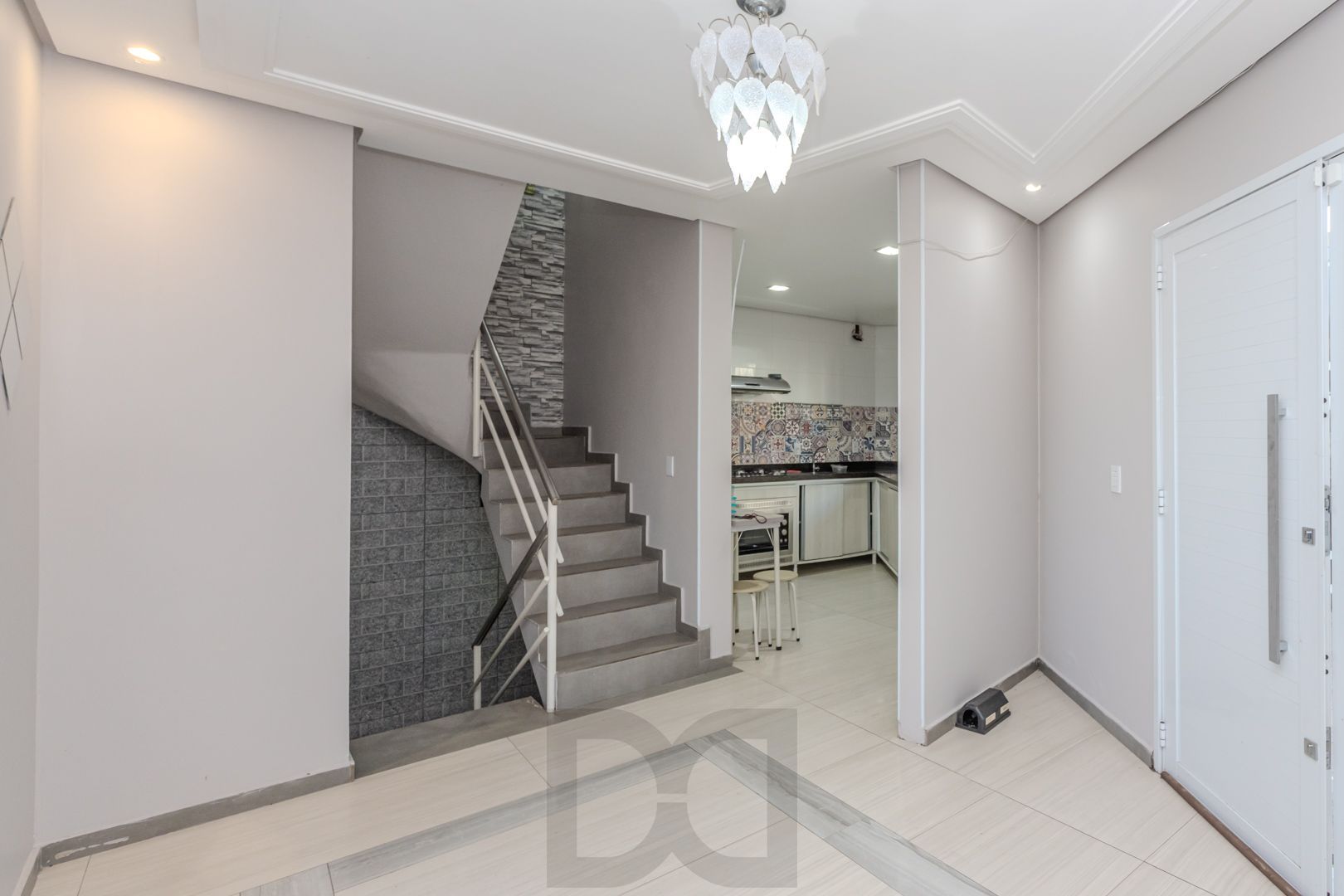 Casa sobrado no Morro Santana de 2 dormitórios e 2 vagas — foto 8