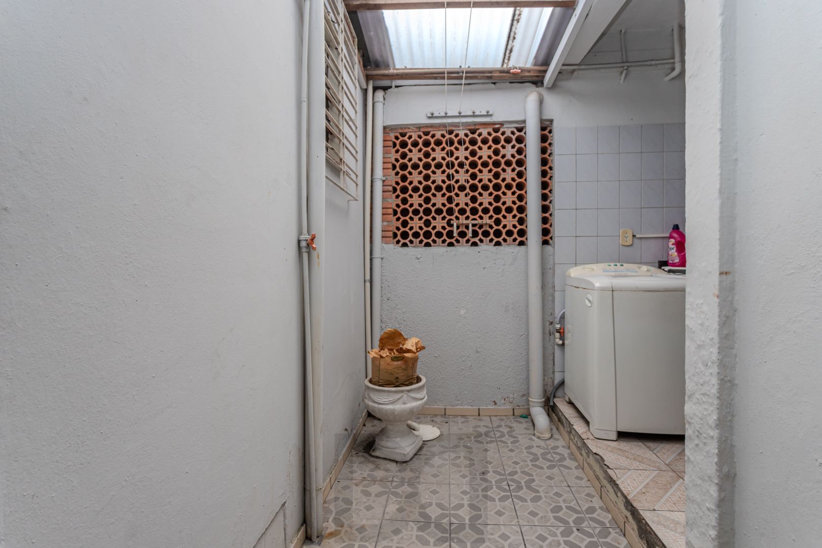 Prédio Residencial no Passo D'areia com 8 dormitórios e 8 vagas — foto 21