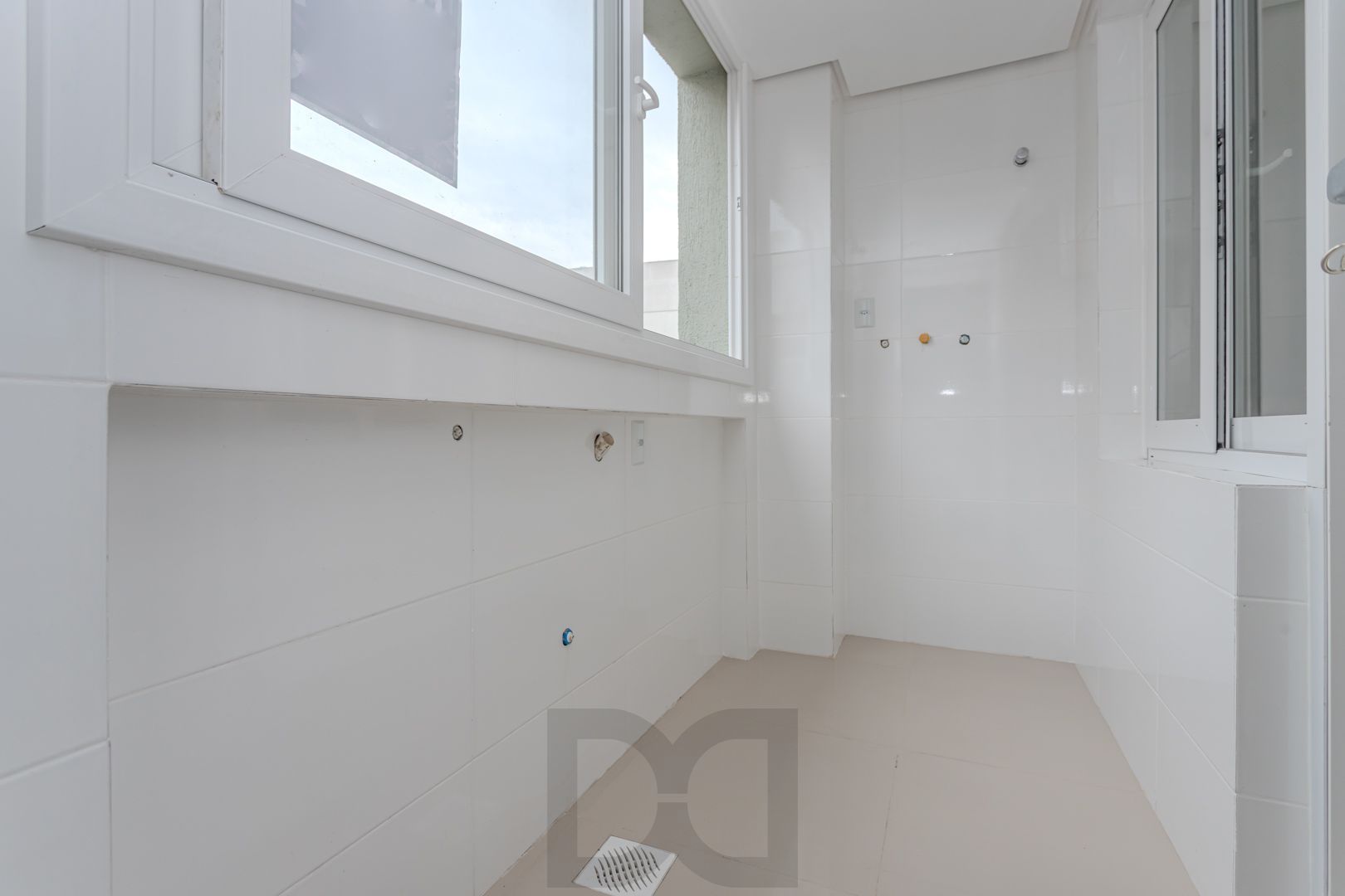 Apartamento no Menino Deus de 3 dormitórios e 2 vagas DESOCUPADO — foto 10