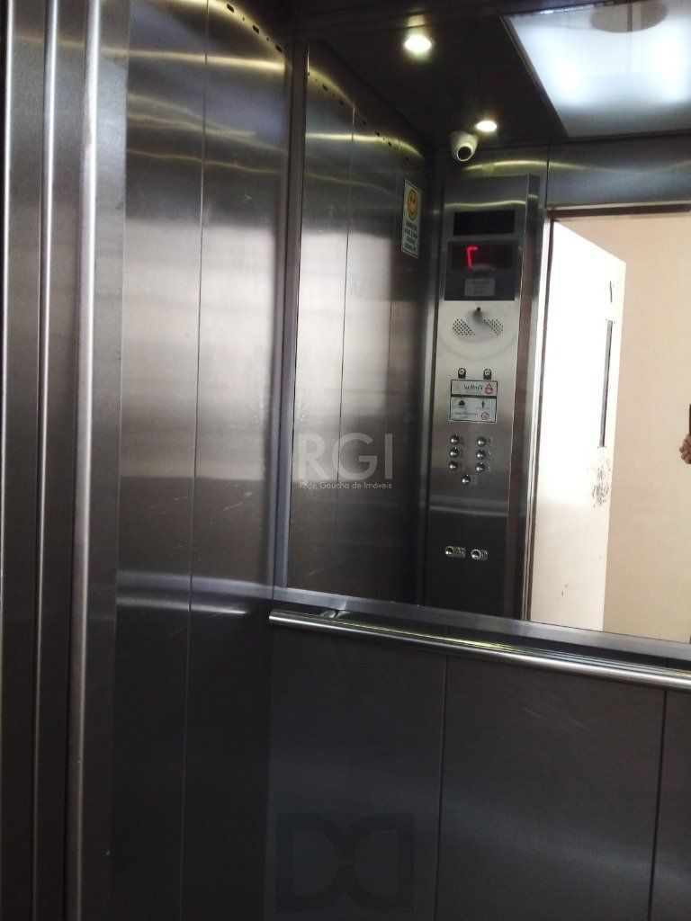 Apartamento 1 dormitório andar alto bairro Humaitá — foto 10