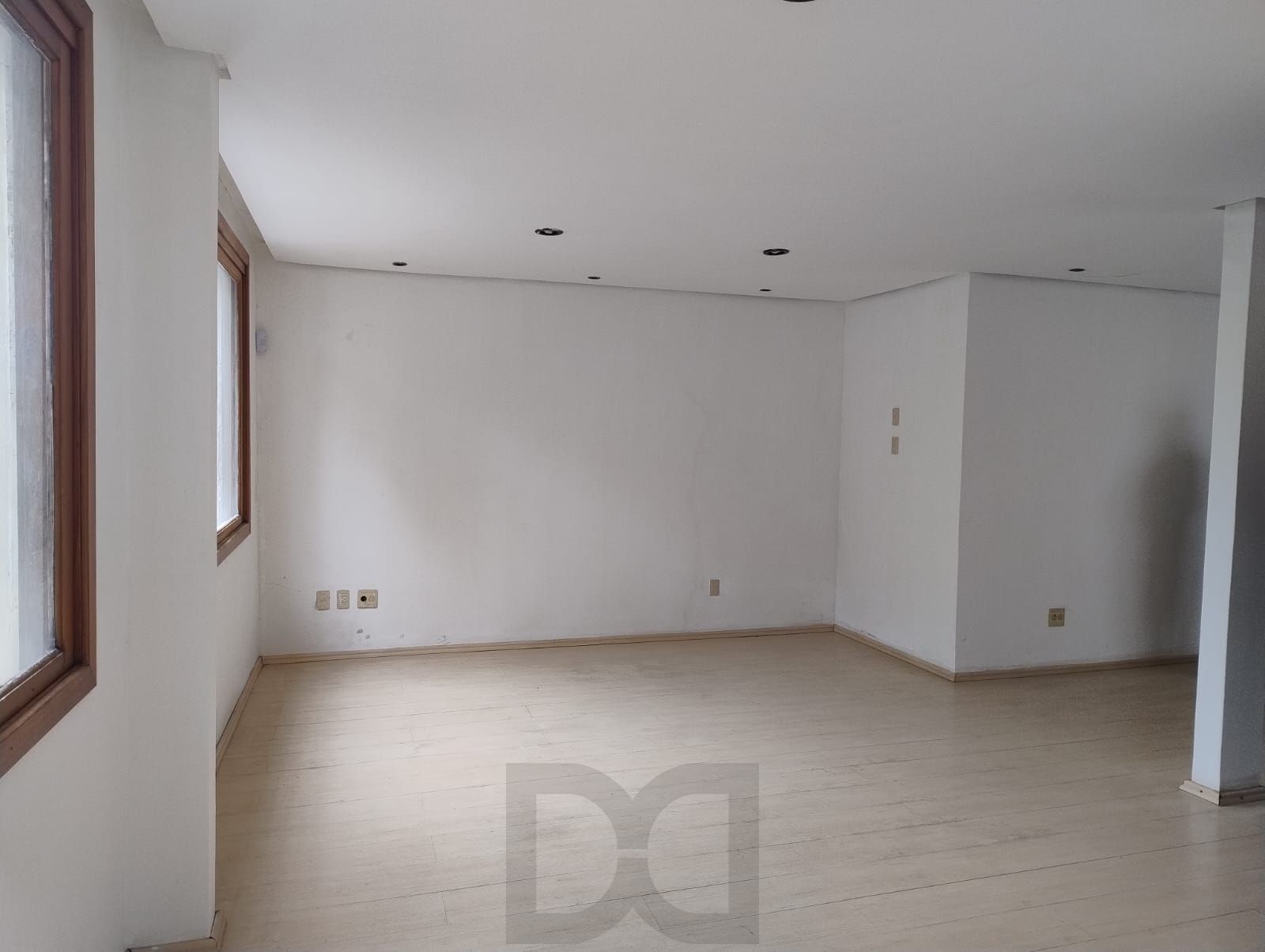 CASA MISTA COMERCIAL NO TÉRREO E RESIDENCIAL EM CIMA — foto 34