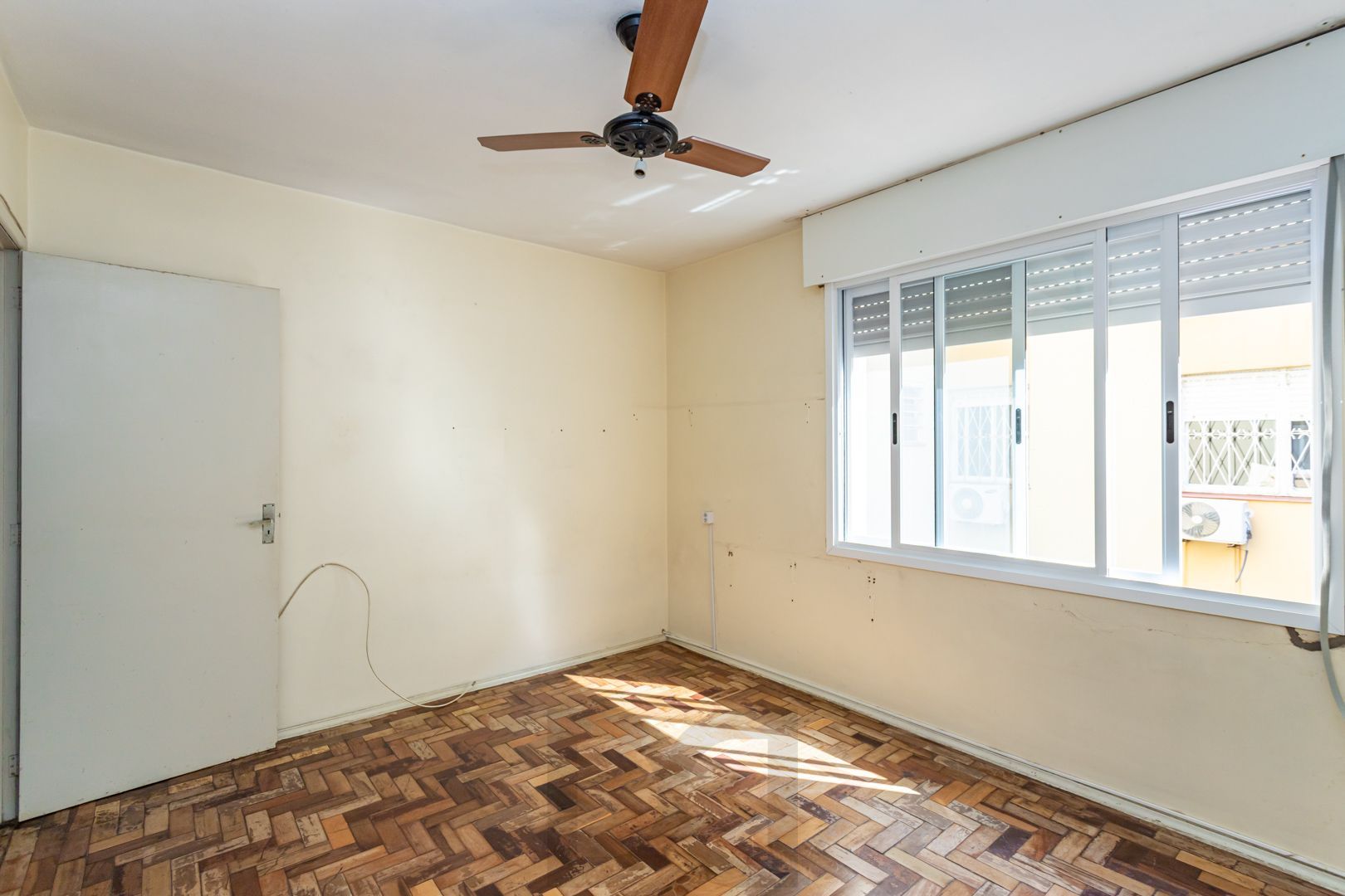 Apartamento no Humaitá de 2 dormitórios DESOCUPADO — foto 9