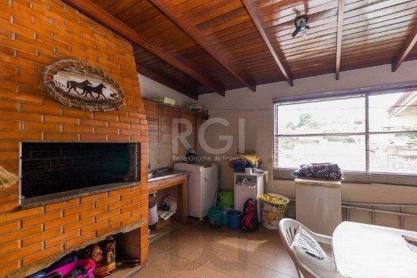 Casa para Venda de 3 dormitórios 6 vagas no bairro Chácara das Pedras — foto 31
