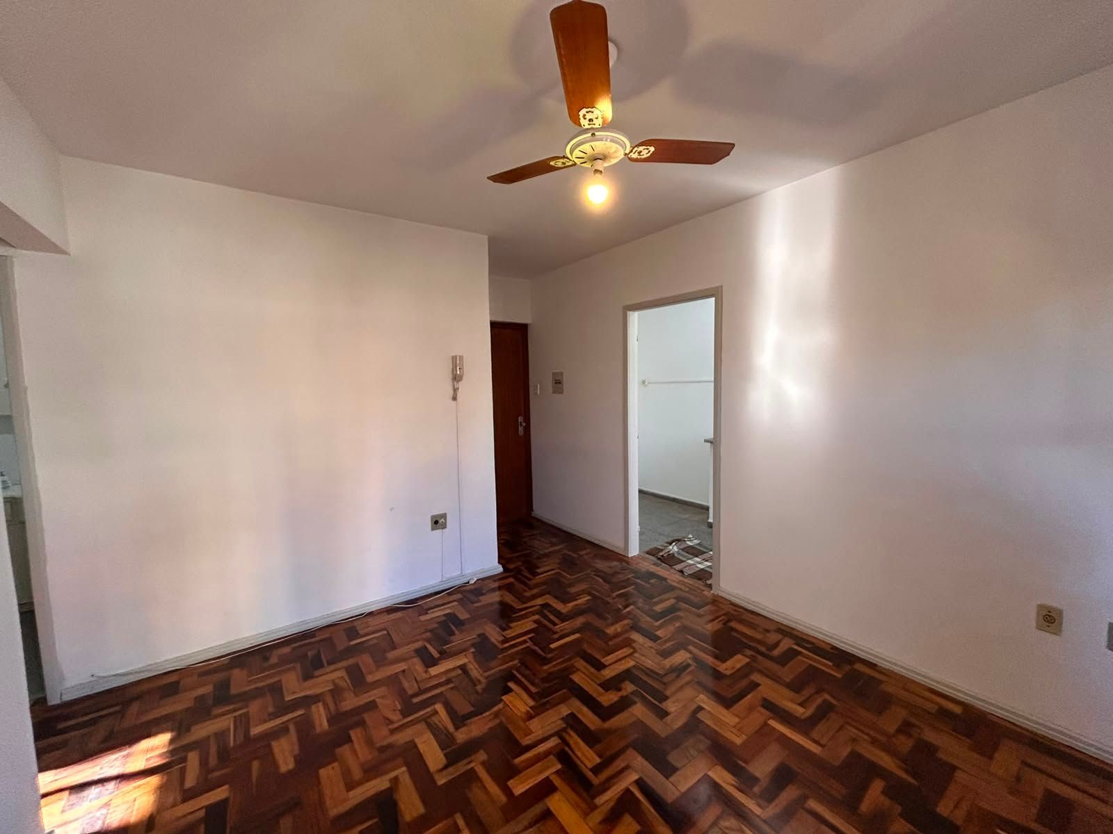 2D DESOCUPADO COM VAGA, NO JARDIM BOTÂNICO, PRÓXIMO AO BOURBON — foto 1